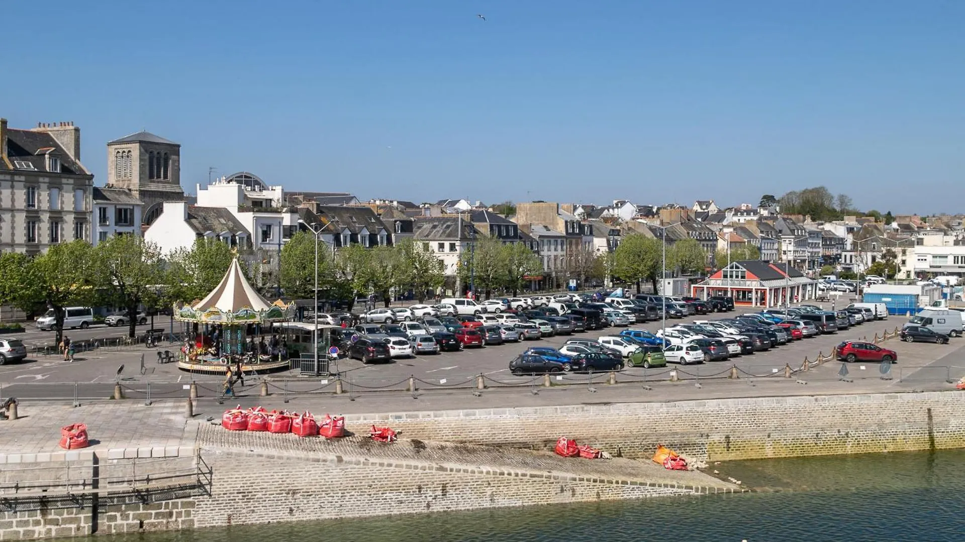 Holiday Home Maison Duquesne By Interhome Concarneau Frankrike